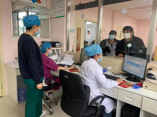 致敬元寶接種一線工作人員 信息咨詢服務的無聲守護者